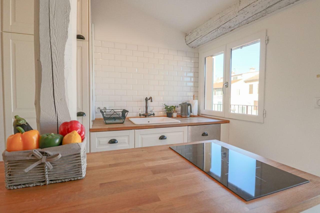 Clt - Unique Duplex & Terrace On The Provencal Market Антиб Экстерьер фото